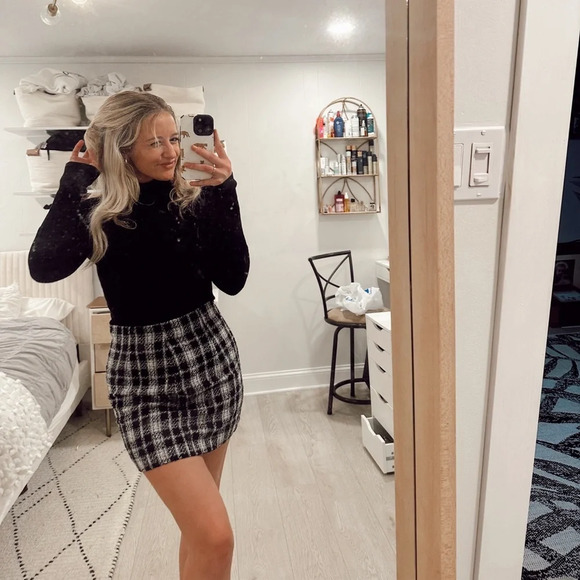 Zara Dresses & Skirts - ZARA NWOT skirt S